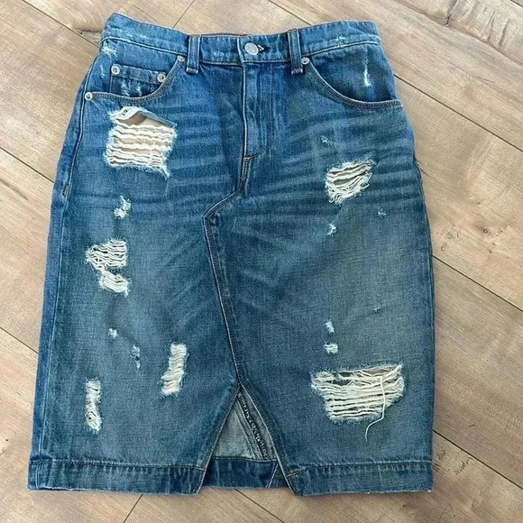 RAG & BONE Rag & Bone Distressed Denim Pencil Skirt Shredded Light Wash Sz 25 - Picture 2 of 9